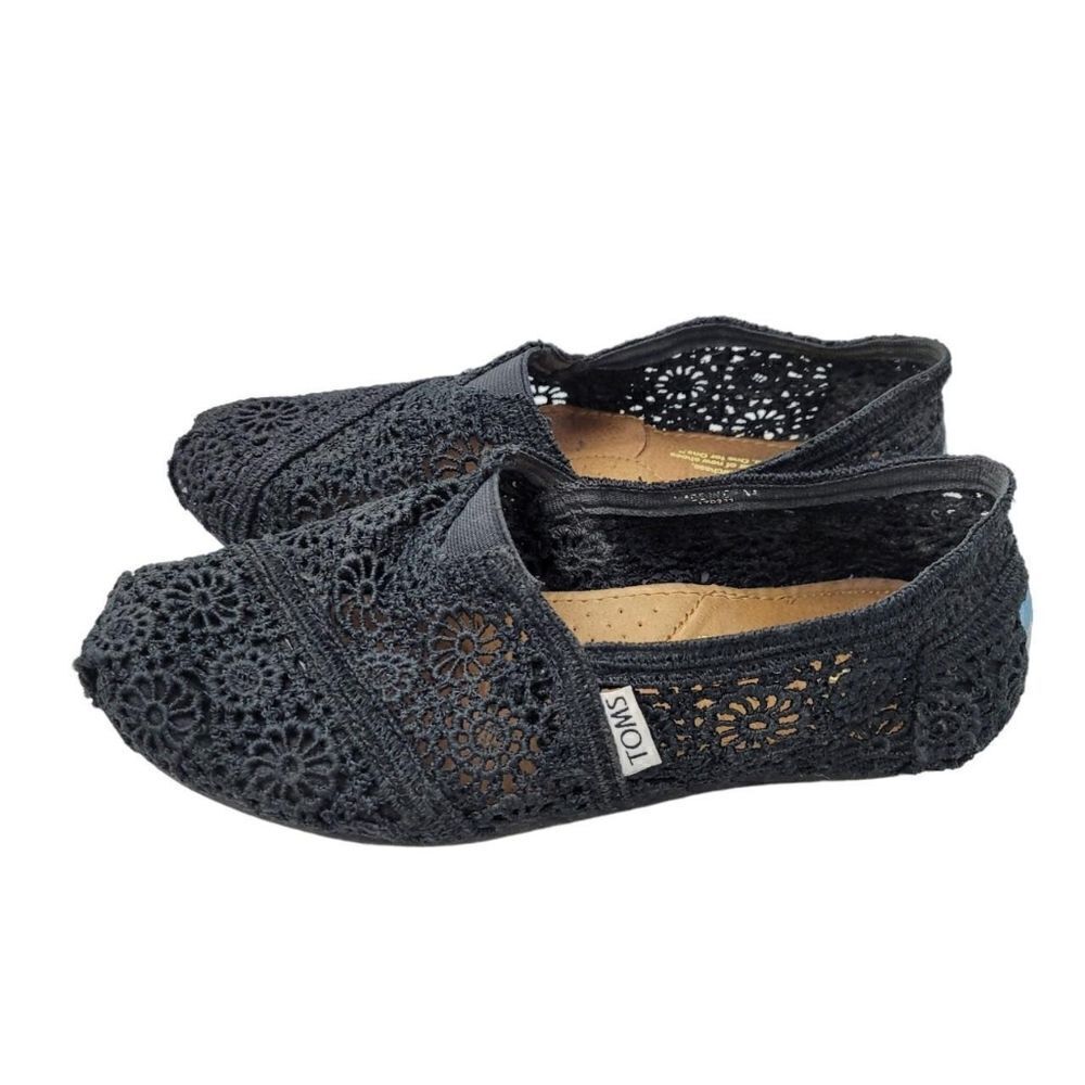 TOMS Classic Black Sneakers Shoes Size: 6.5W US